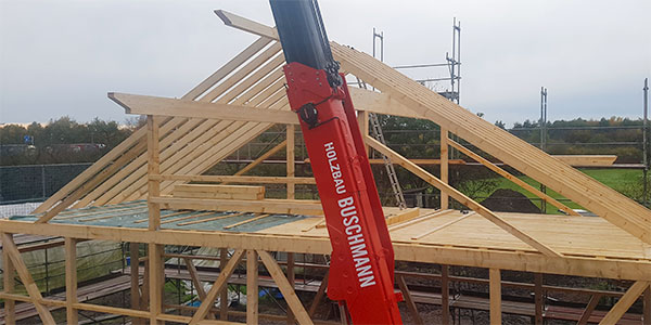 Hallenbau einer Holzständerhalle