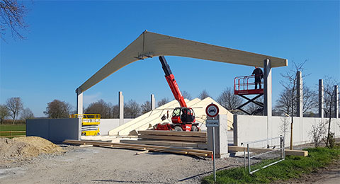 Hallenbau einer Satteldachbinderhalle