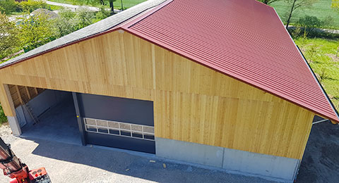 Hallenbau einer Satteldachbinderhalle