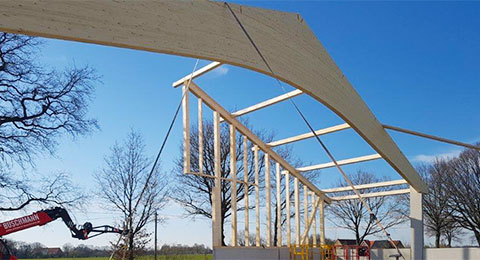 Hallenbau einer Satteldachbinderhalle