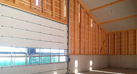 Hallenbau einer Satteldachbinderhalle