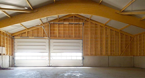 Hallenbau einer Satteldachbinderhalle